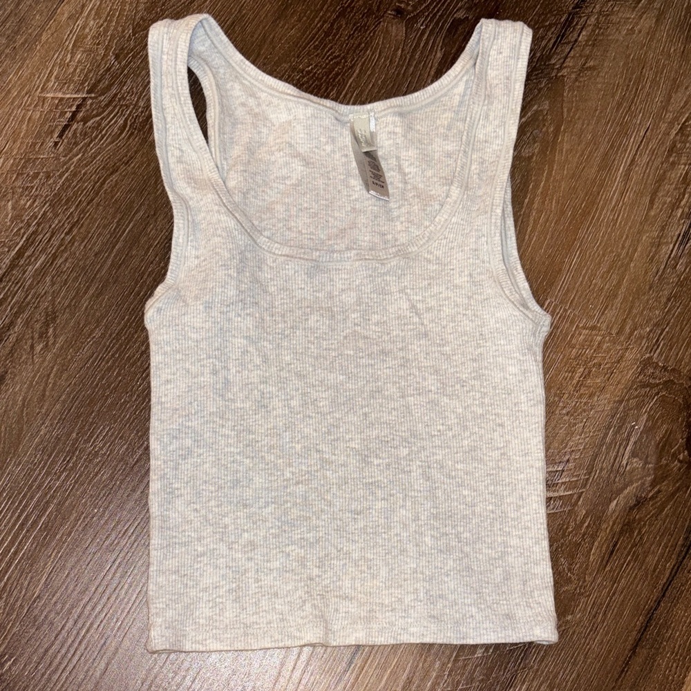 SKIMS heather gray tank